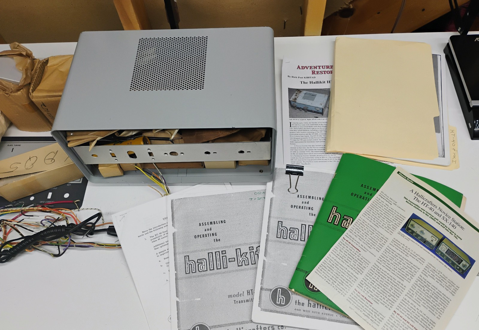 UNBUILT Halli-Kit HT-40K Transmitter. Rare, Vintage Hallicrafters Unbuilt Kit.