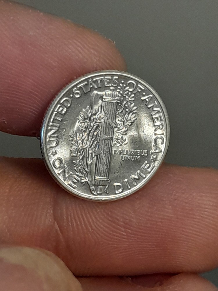 1945 Mercury Dime BU