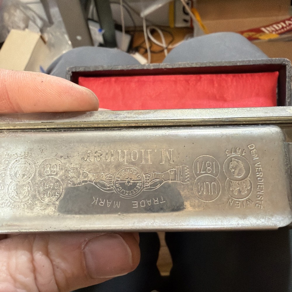 the chromonica Chromatic Harmonica c with case Germany
