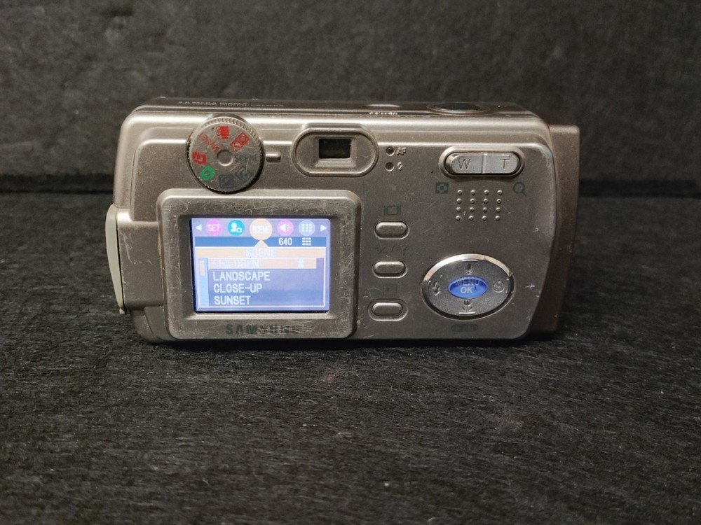 Samsung Digital Camera Digimax 430 4.0MP Silver TESTED