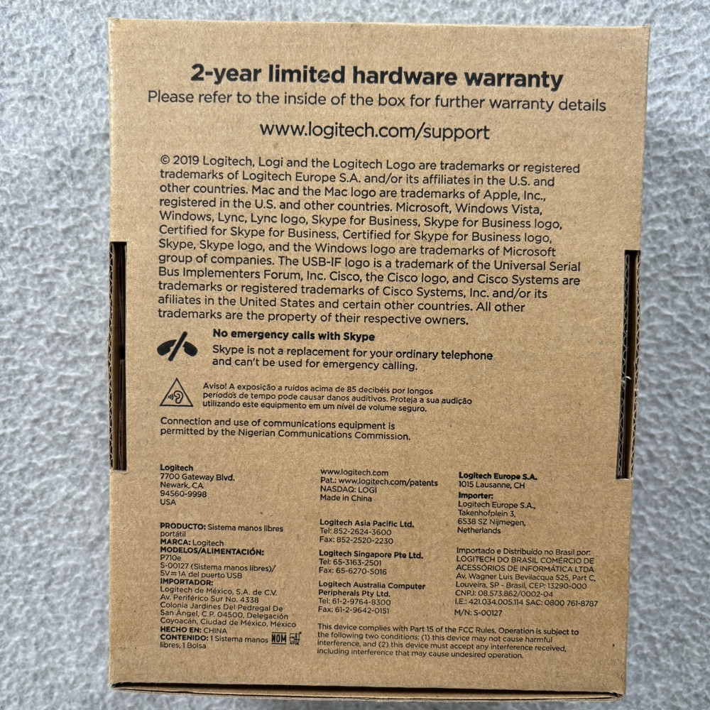 Logitech P710e Mobile Conferencing Speakerphone Bluetooth with Soft Case and BOX