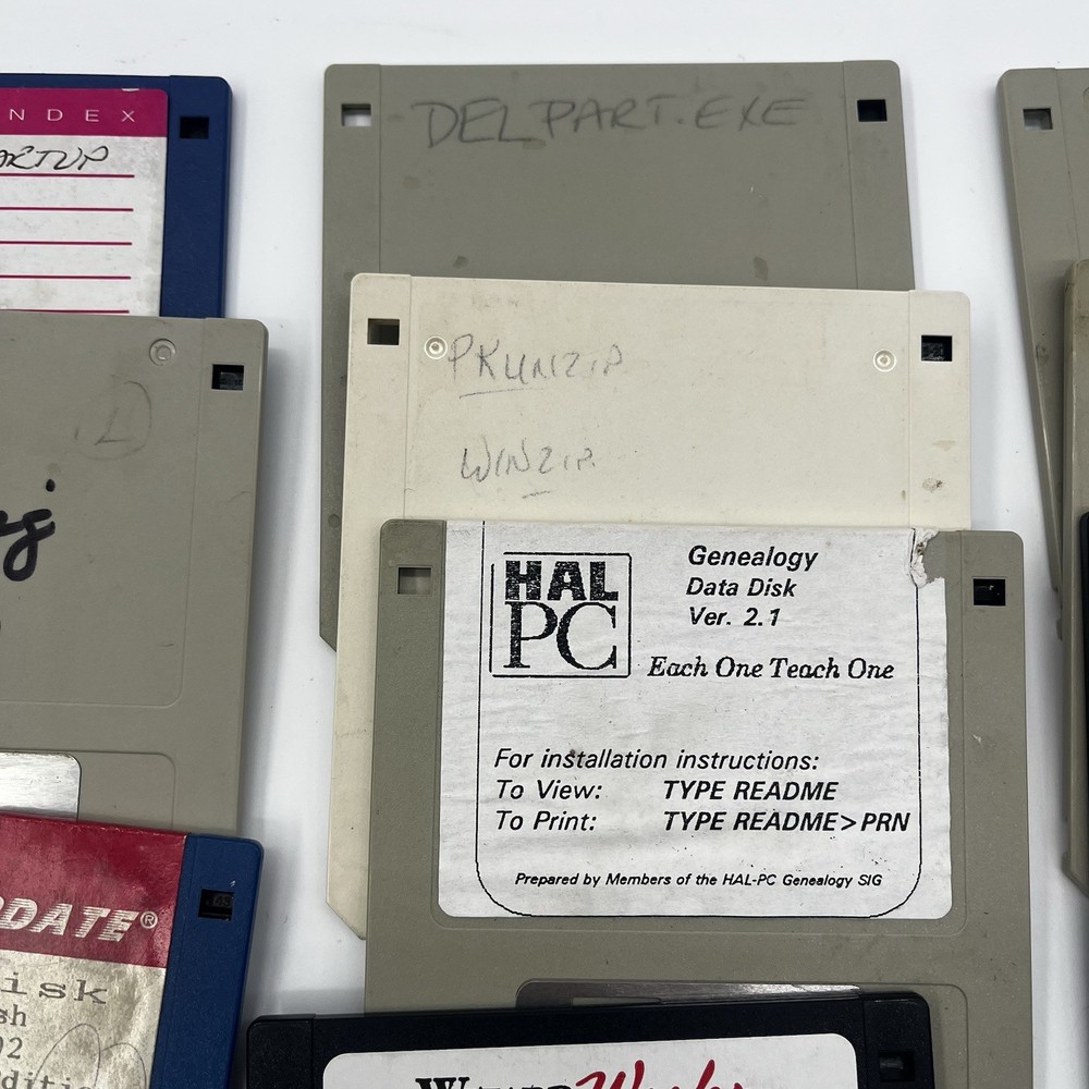 Fellowes Disc Storage With 3.5 Floppy Discs Untested VTG
