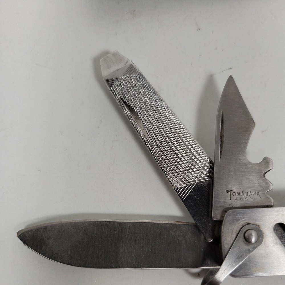 Tomahawk Multi Tool - Pliers, Knife, File, Phillips/Flat Screwdriver, Opener