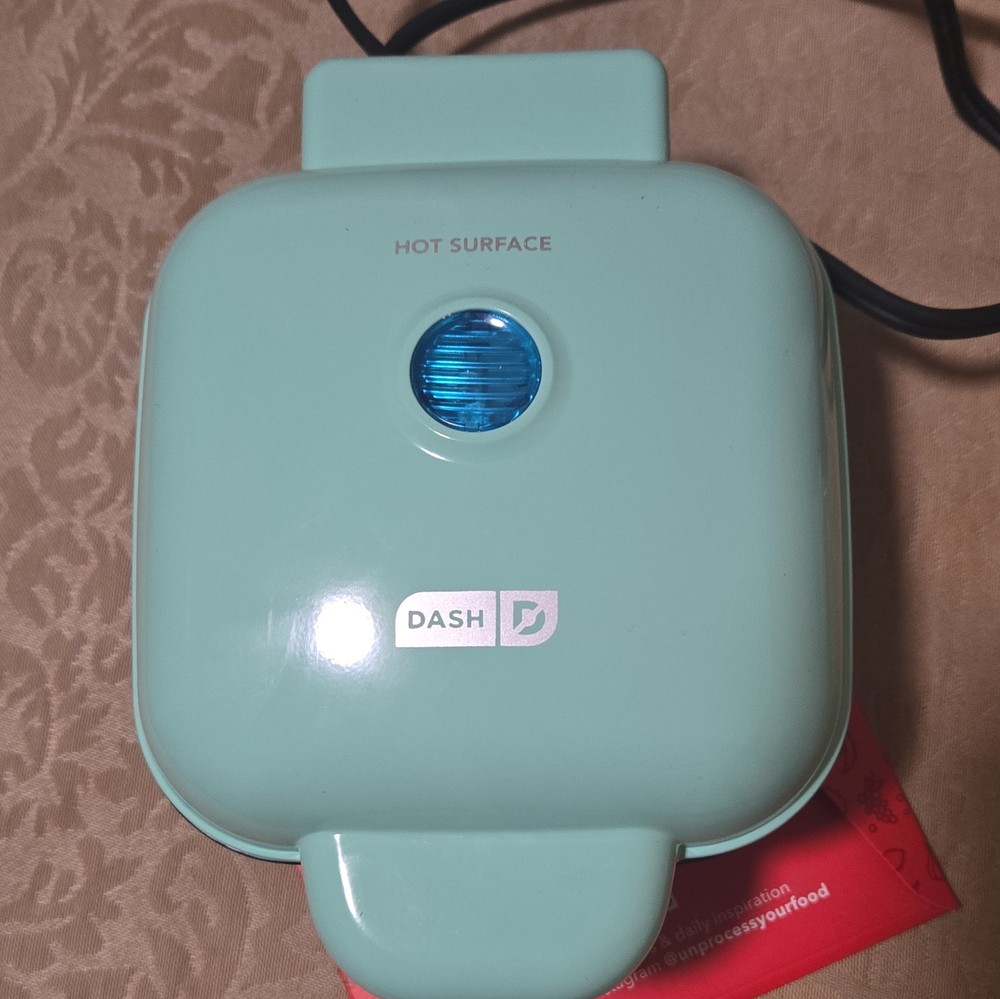 Dash Egg Bite Maker - (Aqua) NEW 