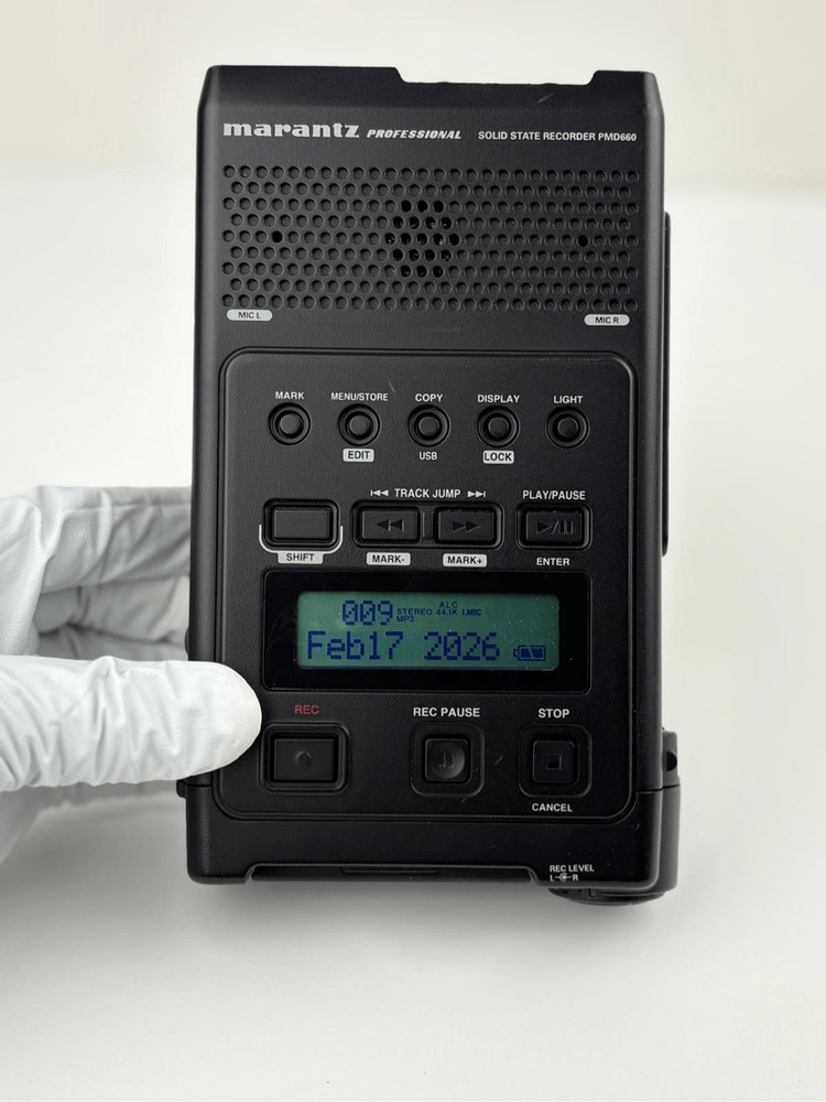 Marantz Professional PMD660 Handheld Solid State Recorder w/ 4 GB Flash Card