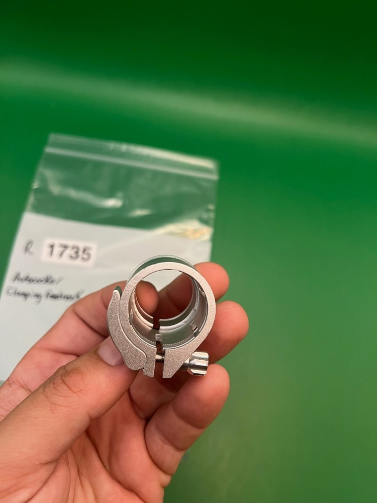 Autococker Clamping Feedneck