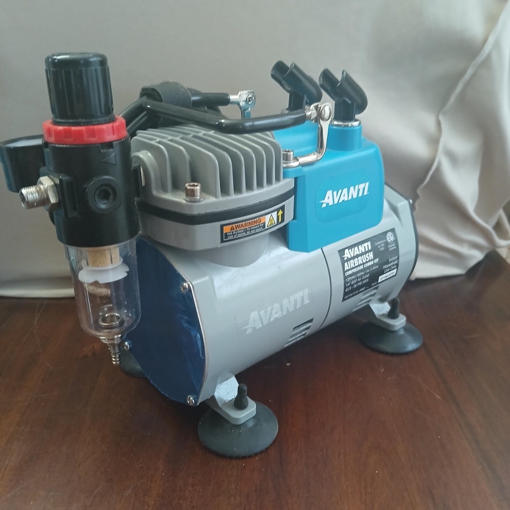 Avanti Airbrush Compressor/Used