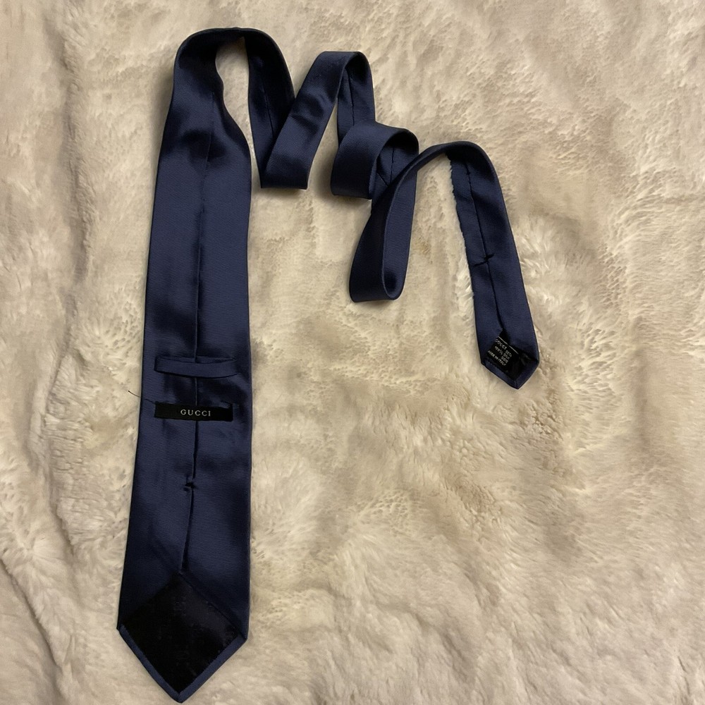 GUCCI Men's Silk Tie Blue Pre-owned Flawed Please read Description