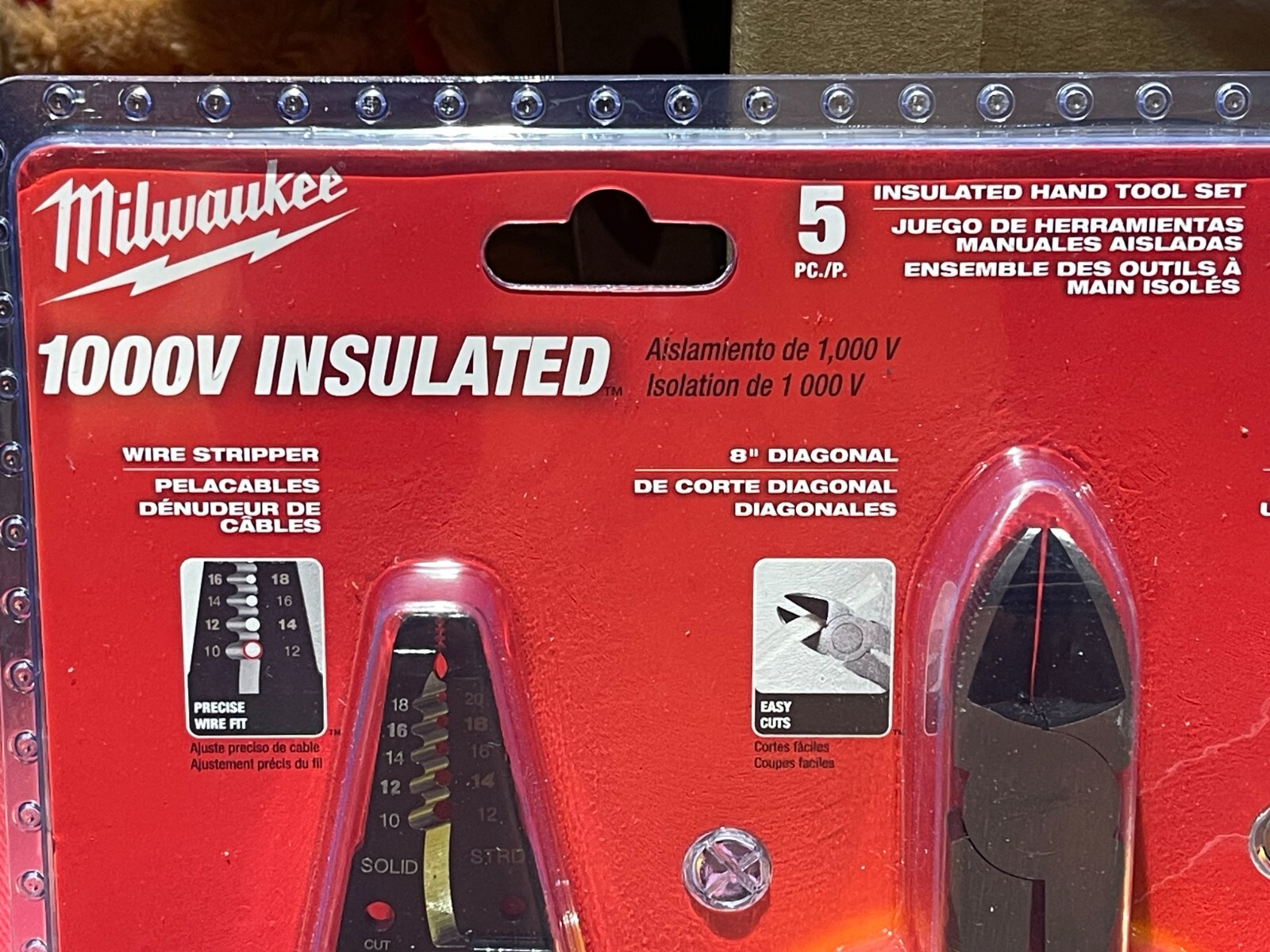 Milwaukee 1000V Insulated Electricians Hand Tool Sets (48-22-2215 & 48-22-2204)