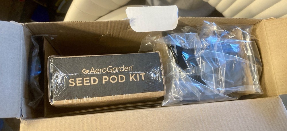 AeroGarden Sprout Black