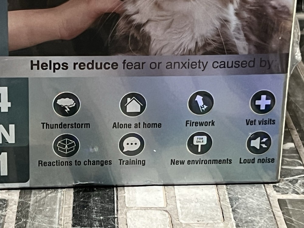 Cat Calming Diffuser 4 in 1 Cat Calming Pheromone Diffuser