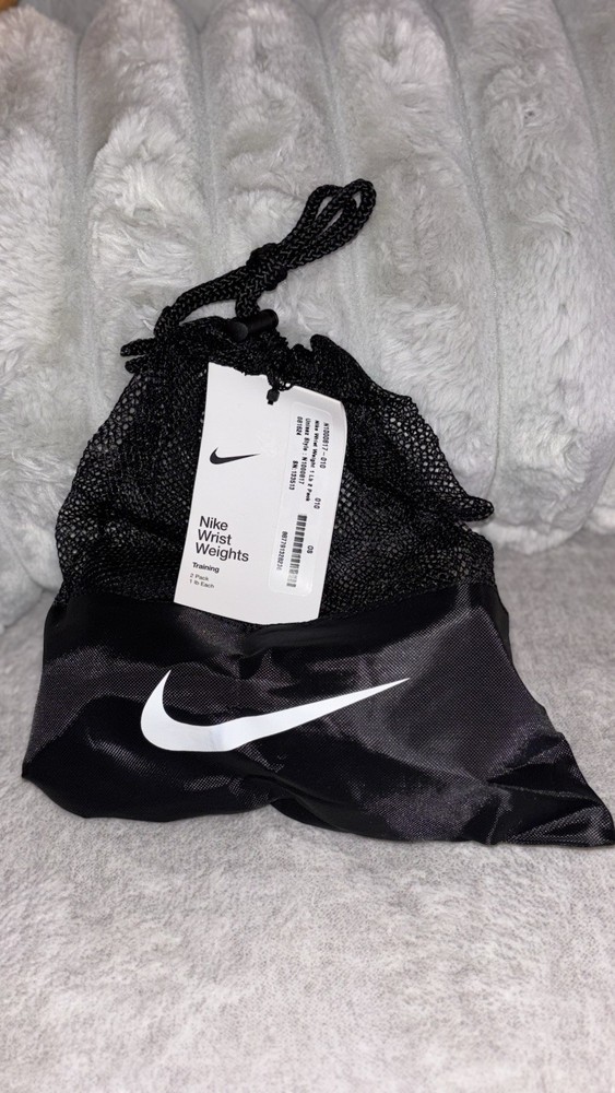 Nike Wrist Weights 2 Pack (1 Pound Each)