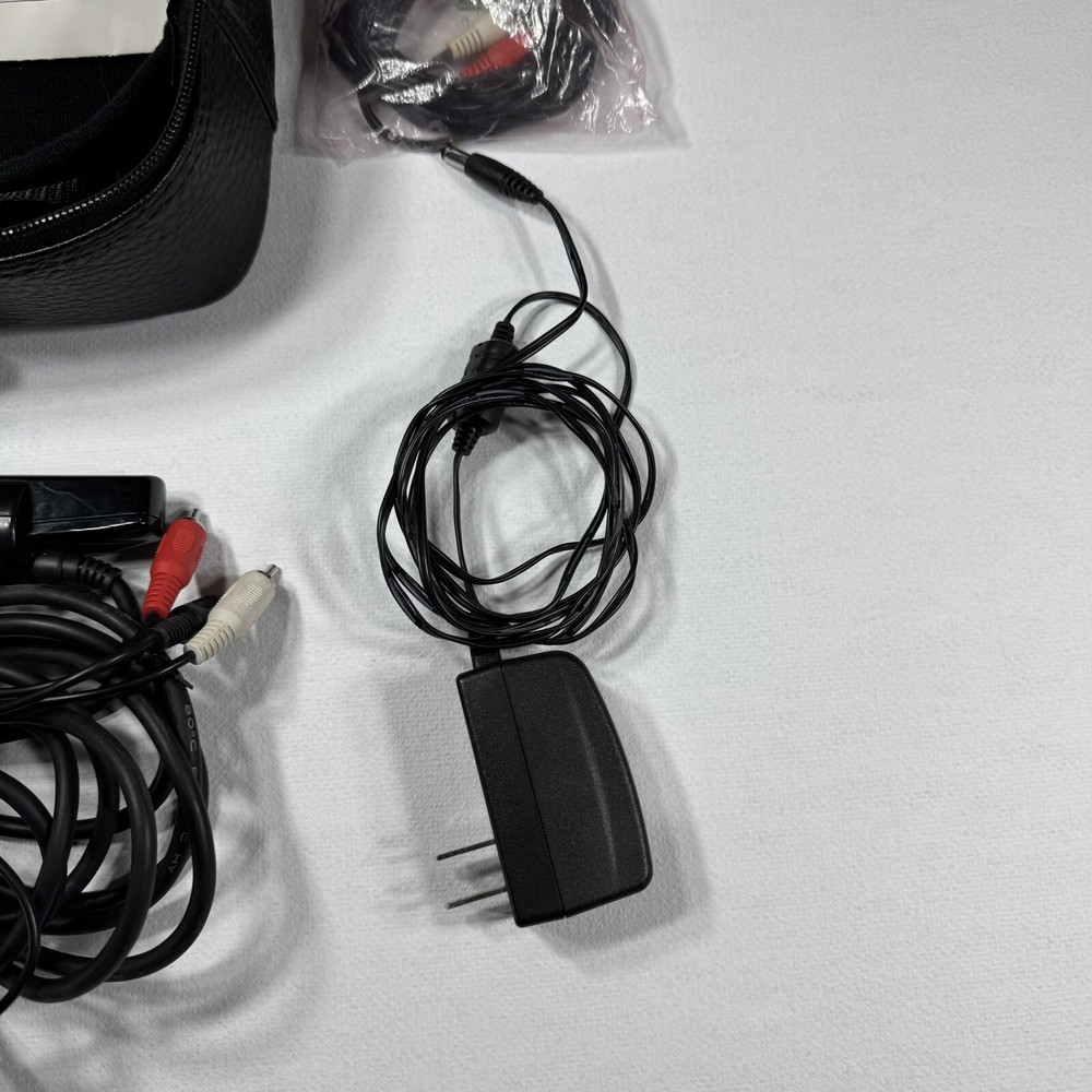 MagicSing ET9K Microphone Magic Sing Wired Karaoke Mic W/ Charging Cable & Bag