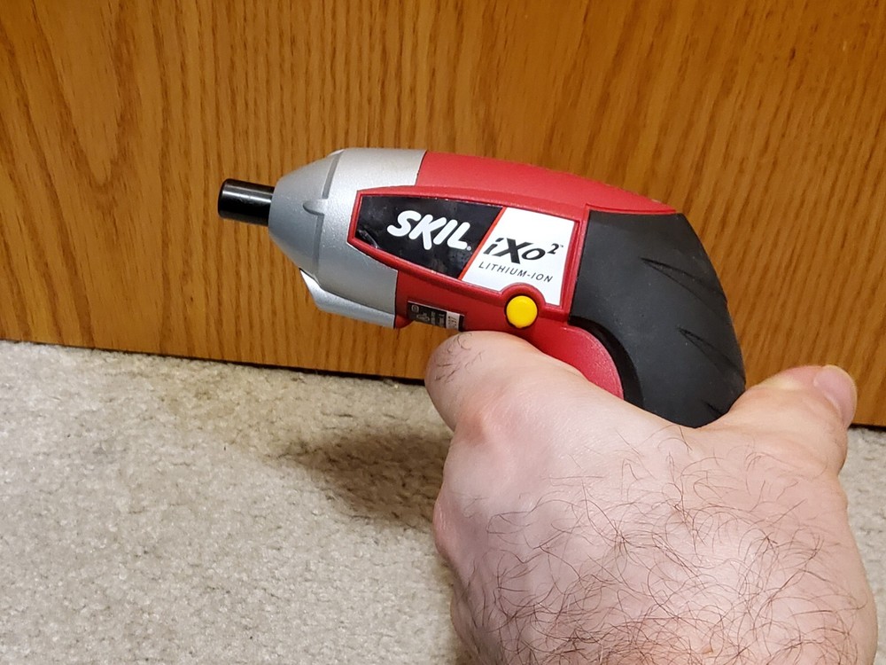SKIL ixo2 Handheld Compact Cordless Screwdriver Smartcharge System 3.6V EUC