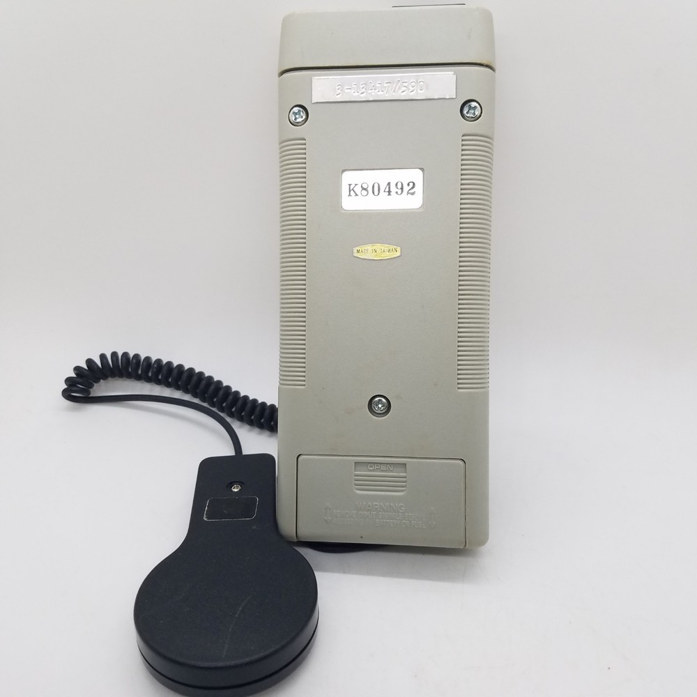 EXTECH Light Meter with Remote Sensor 0-50,000 Lux Analog/Digital Output