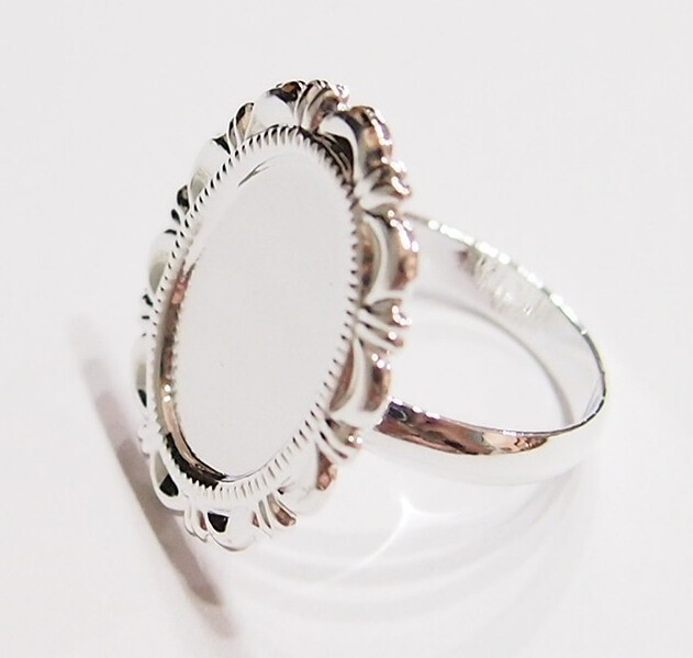 8 of 18x13mm Shiny Silver Adjustable Closed Loop Scalloped Ring Settings