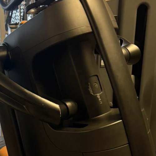Precor AMT 100i - Adaptive Motion Trainer