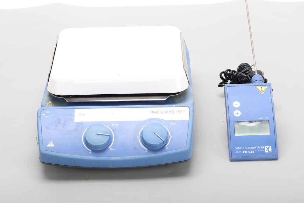 IKA C-MAG HS7 Digital Display Hotplate Stirrer & ETS-D4 Temperature Sensor Probe