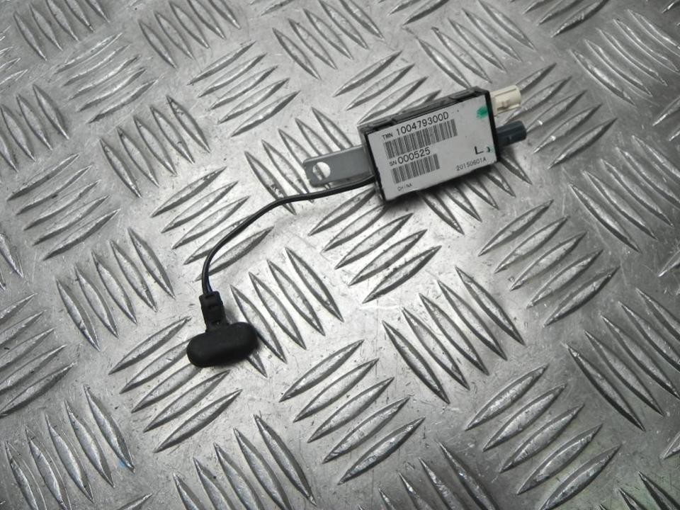 Antenna Amplifier Tesla MODEL S 2015 100479300D