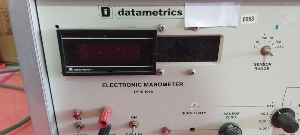 Datametrics electronic Manometer Type 1018 Make Offers! Expedited Shipping! C-1