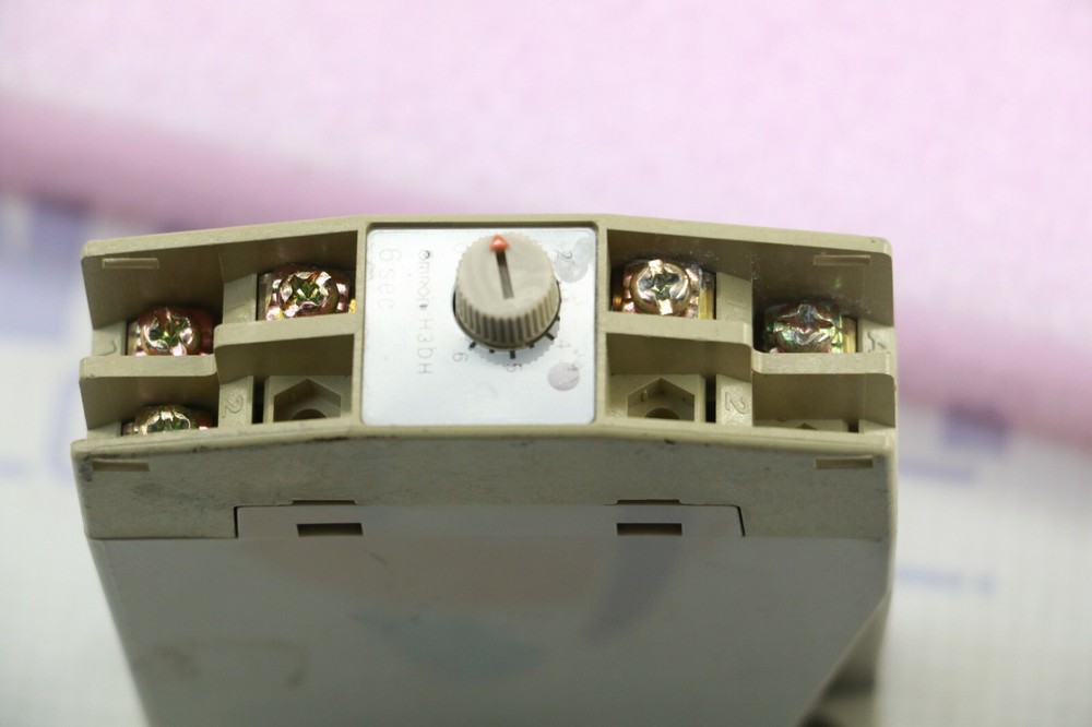 Omron H3DH 6 Sec Timer Timing Relay 3A 250VAC
