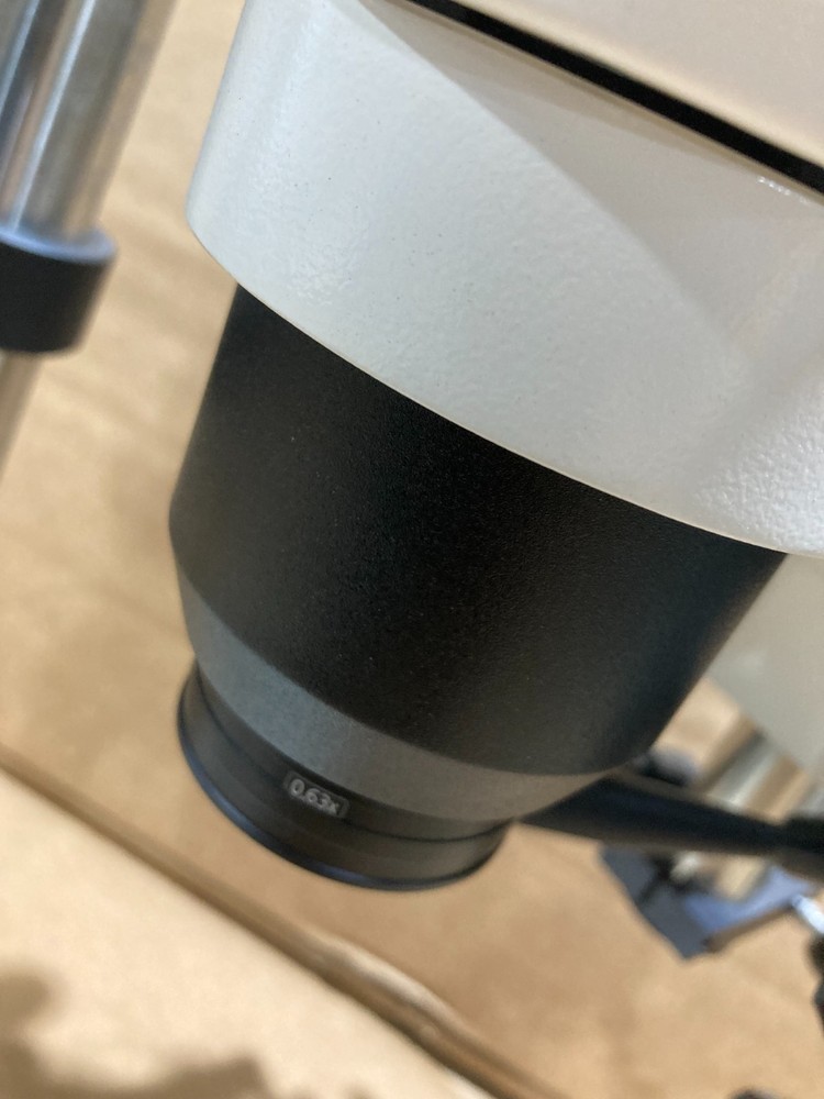 Zeiss Trinocular Stereo microscope Stemi 2000-C with Stand