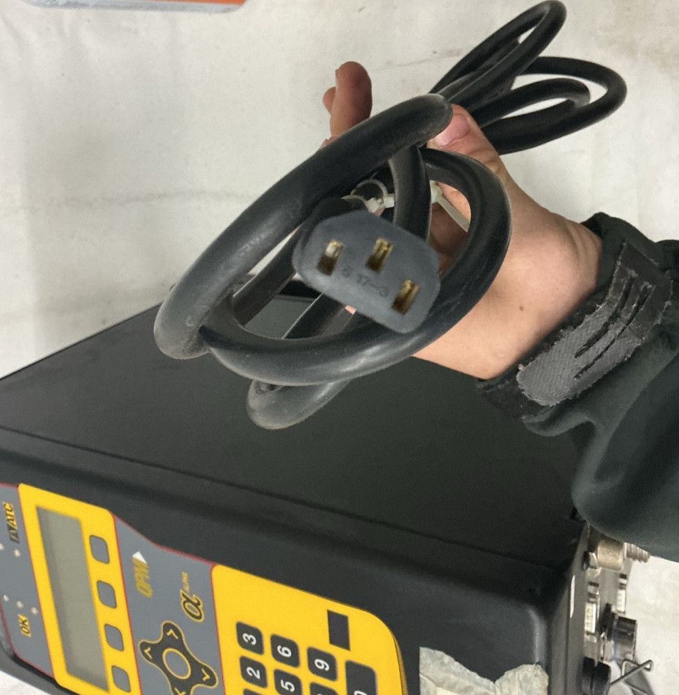 Stanley Controller 21A108721 w/ E45LB2-160 DC Electric 3/4" Nutrunner & Cable #1