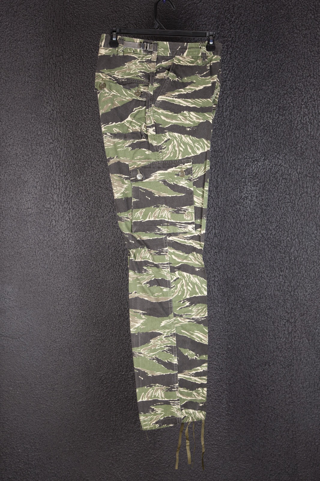 Tiger Stripe Products Shirt (Med) & Pants (Small) Vietnam REPRO (OPFOR Patches)