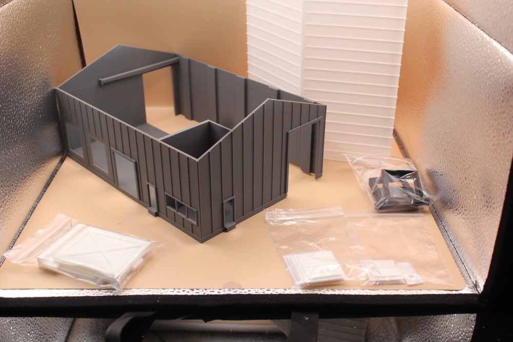 224166 HO- Scale Product transfer building