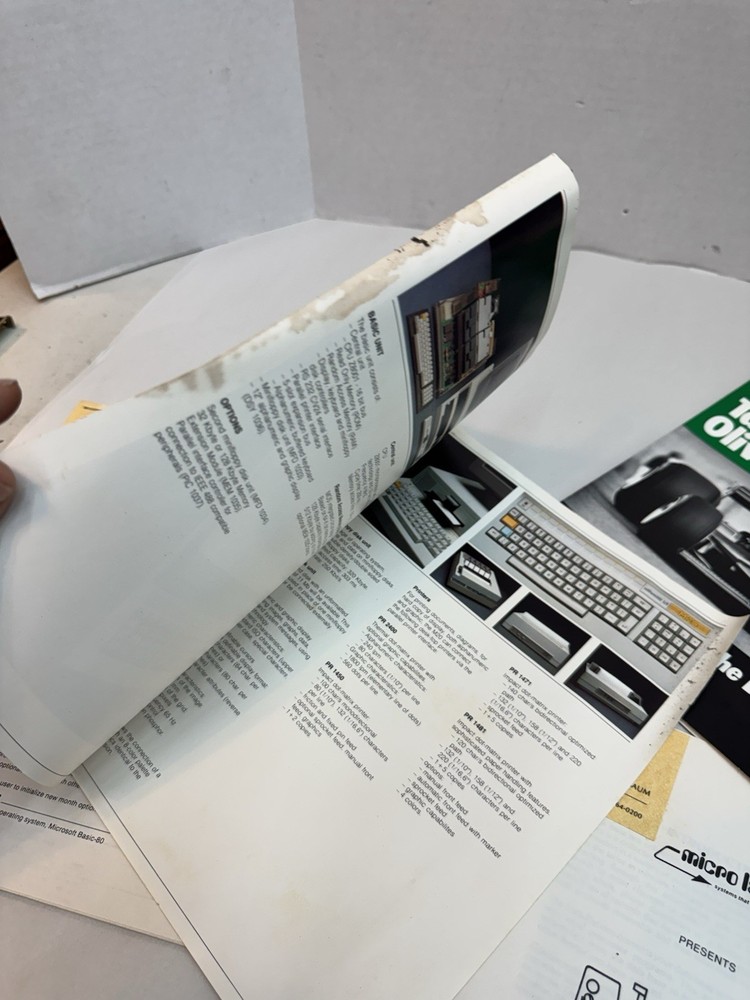 olivetti m20 personal computer manual booklets as pictured