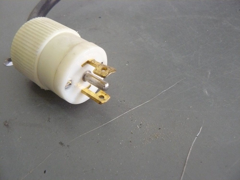 Alcatel type 2010 rotary vane vacuum pump