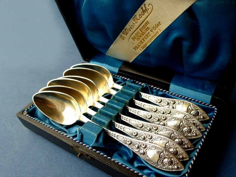 Set, 6 Large Tea Spoons, Roses, Silver, around 1820 E540