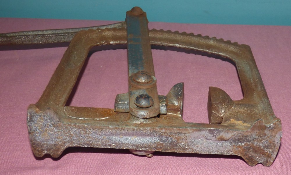 Vintage C.E Potter Cast Iron Nut Cracker Sapulpa Oklahoma Nutcracker