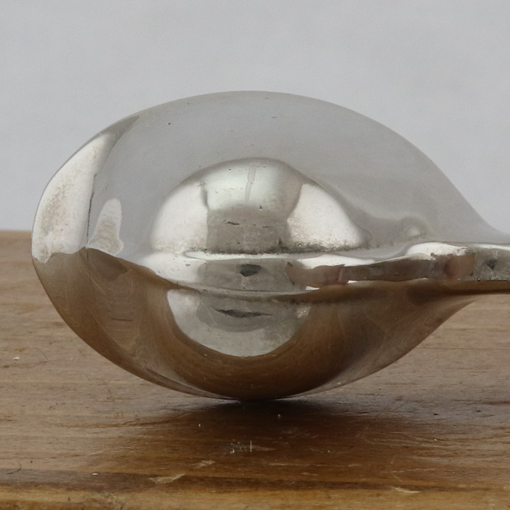 VINTAGE MCM HELMUT SHAPE SILVER CANDLE SNUFFER