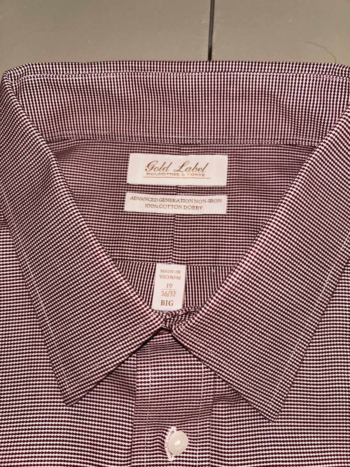 NWT's Roundtree Yorke Gold Label Dobby Red 19 36/37 Big Dress Shirt