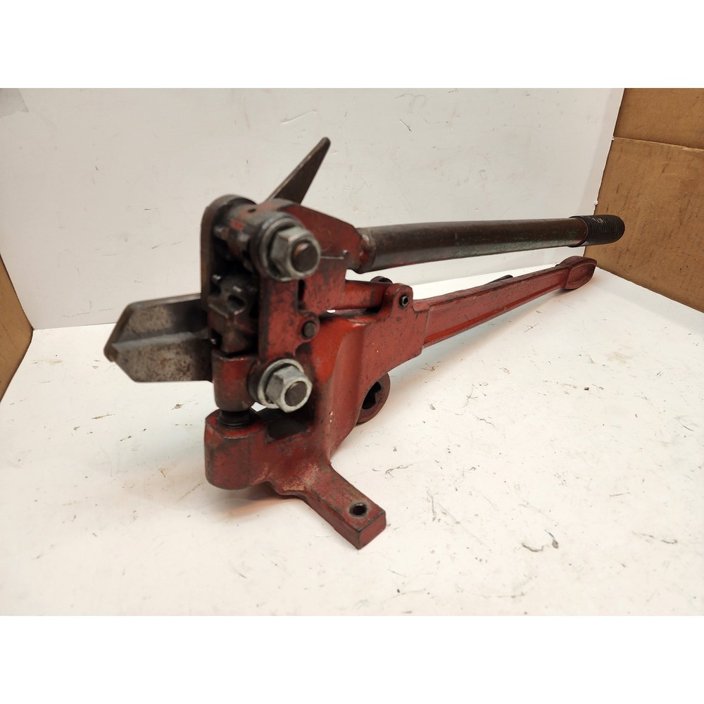 Bohn 4 in 1 Multi Tool Strapmaster Cutting, Bending, Punching Twisting