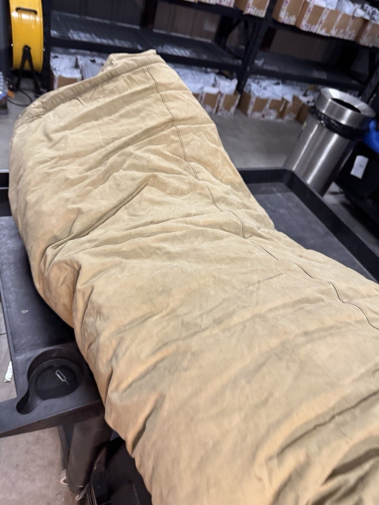 US Army Air Forces Mummy Arctic Sleeping Bag Type A-2 Rare Bag !!