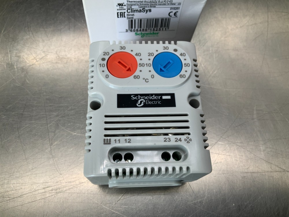 Schneider NSYCCOTHD Double Thermostat
