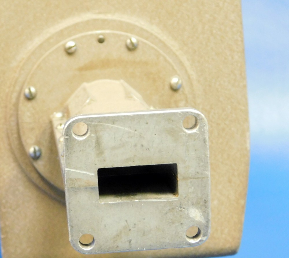 Agilent HP Keysight X382A Waveguide Variable Attenuator 12.4 GHz Untested