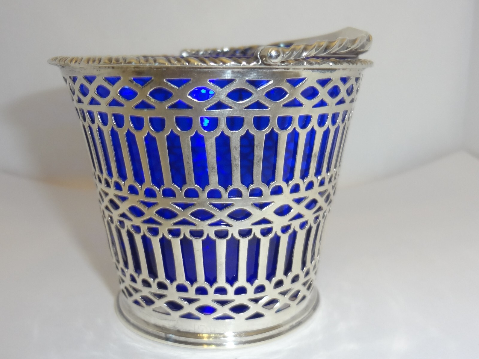 George III 1773 London PHILIP FREEMAN Sterling Silver & Glass Salt Cellar Basket