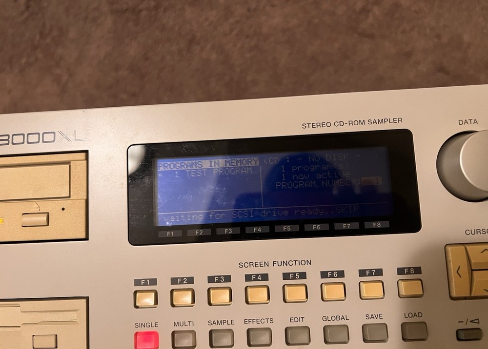 Akai Cd3000xl Sampler (Please Read)