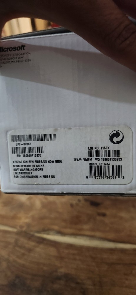 Microsoft LPF-00004 Motion Sensing Gaming Controller For Xbox 360