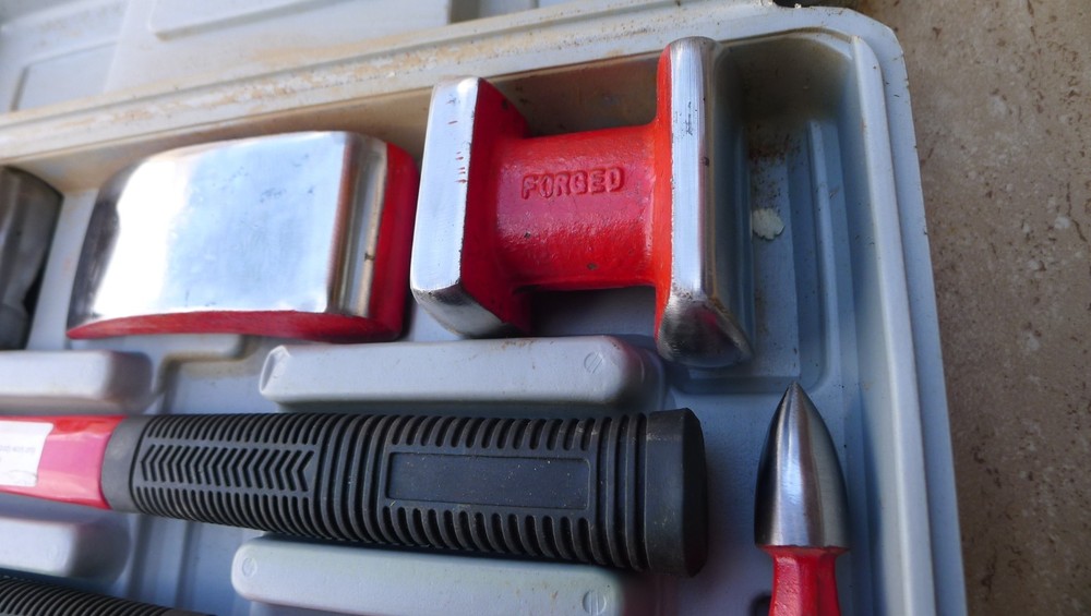 AUTO BODY HAMMER & DOLLY SET