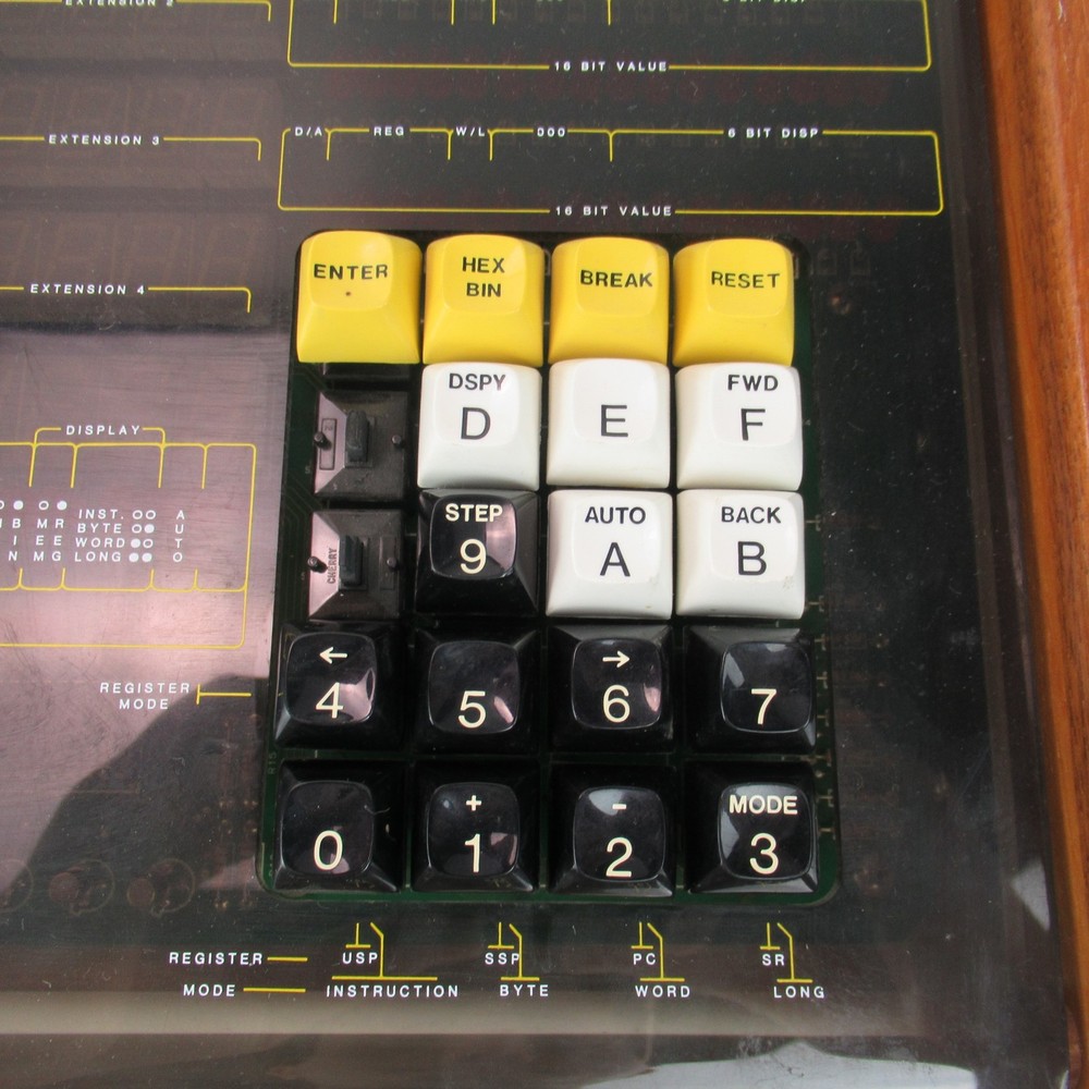 COMPUTER SYSTEM ASSOCIATES CSA MICRO 68000 BASED VINTAGE COMPUTER SYSTEM -ISSUES