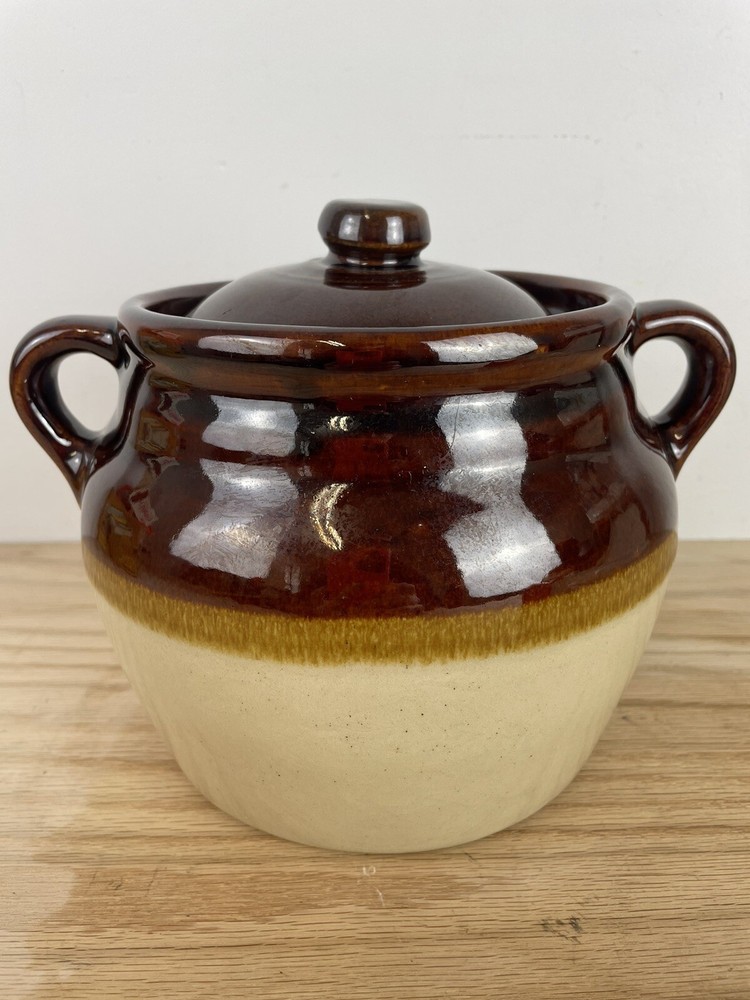 Pottery 2-Handled Crock Jar Bean Pot with lid