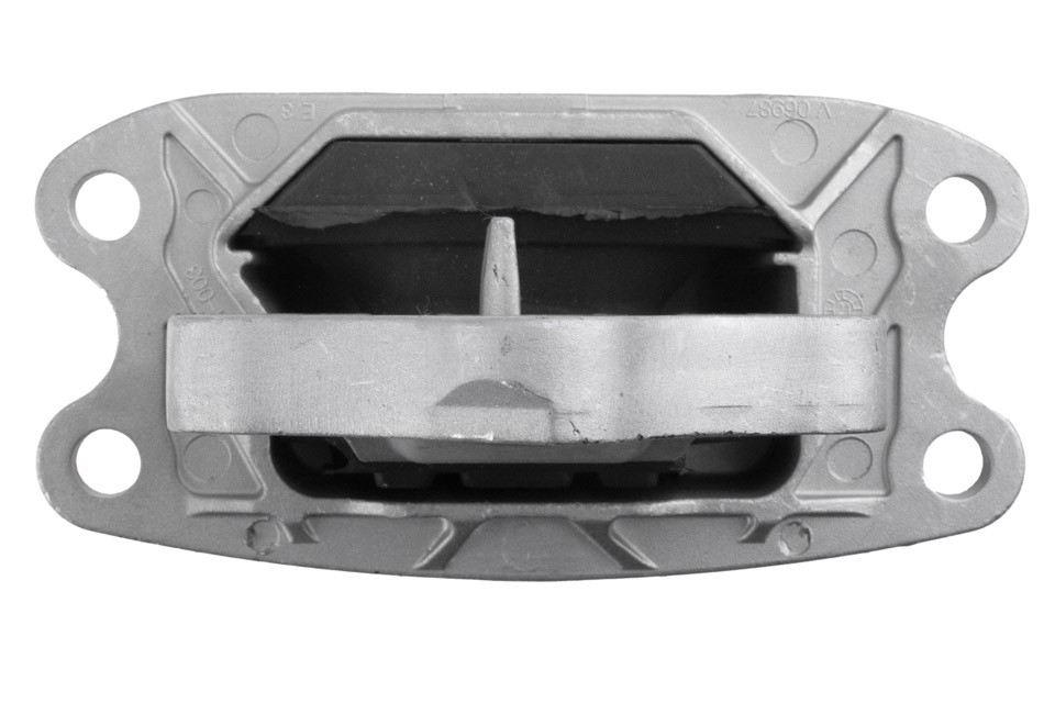FOR NTY ZPS-BM-045 ENGINE MOUNT
