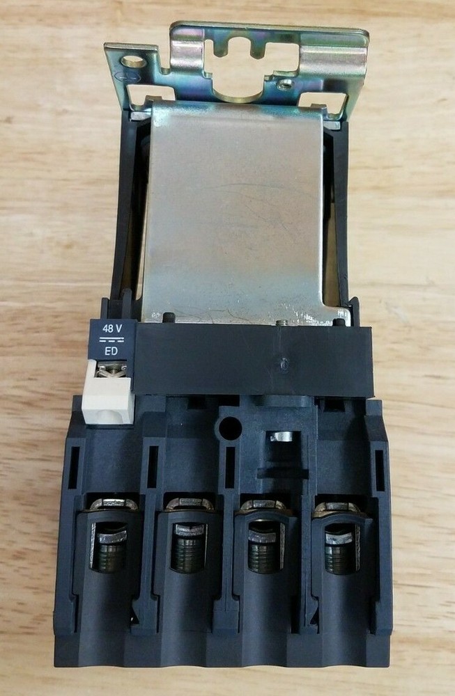 (N) Telemecanique Contactor. Mod: LP1 D65004 (D144)