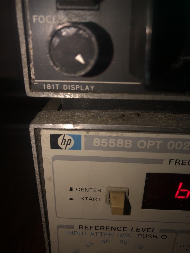 Hewlett Packard 8558B OPT 002 Spectrum Analyzer / HP 181t display unit