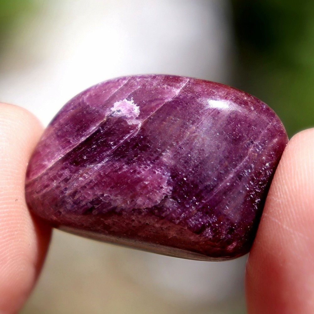 Tumbled Stone: Ruby, Red Corundum from India, Fluorescent (RUB51)