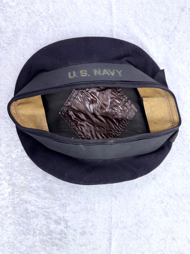 ORIGINAL WWII US NAVY UNIFORM SET – NAMED JUMPER WITH MINESWEEPER PATCH